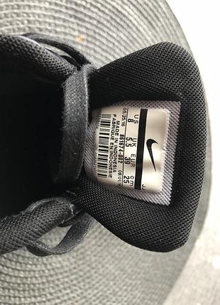 Жіночі кросівки nike 3