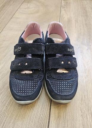 Дитячі кросівки superfit 👟 розмір: 26 виготовлені з натуральної замші, мають шкіряну устілку — зручні та дихаючі для дитячої ніжки. стан: дуже хороший