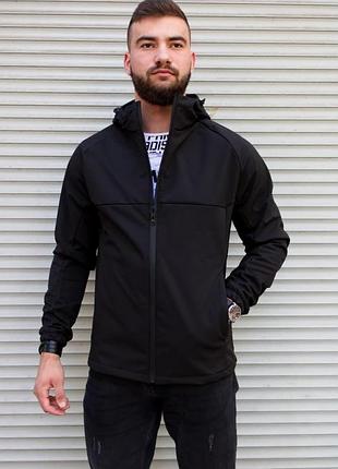 Чоловіча стильна куртка soft shell на флісі з капюшоном чорна xxl