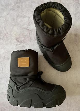 Снігові чоботи acne studio