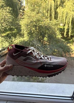 Nike trail 3 на розмір 45 устілка 29 см з дефектом.