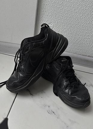 Nike air monarch 3