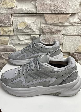 Оригінальні кросівки  adidas ozweego