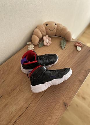 Кросівки nike jordan розмір 32