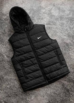 Жилетка nike чорна