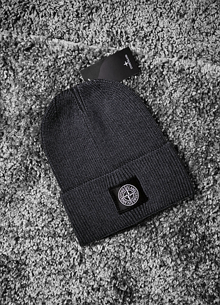 Шапка stone island серая (нашивка лого)