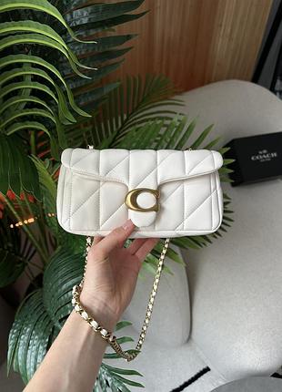 Женская дутая кожаная сумочка coach в кремовом цвете 20 х 10 х 7 см