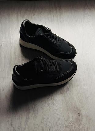 Кросівки zara