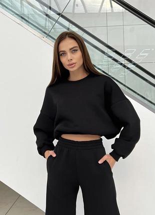 Теплий жіночий костюм