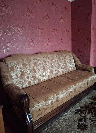 Розкішний диван-книжка в вітальню (спальню)