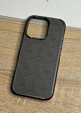 Чехол на iphone 16 pro серый с магнитом магсейф с геометрическим узором
