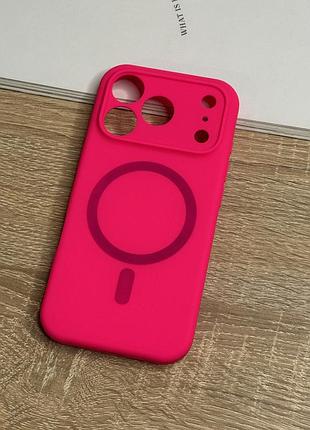 Силіконовий чохол на iphone 17 pro з magsafe, гарячий рожевий матовий з м’якою підкладкою silicone camera case