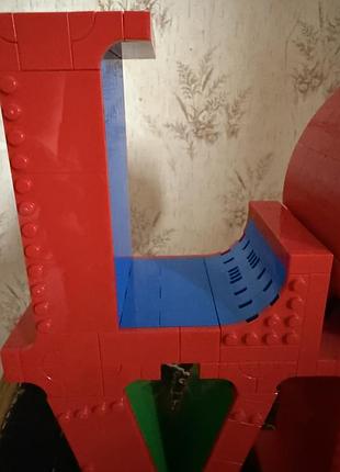 Оригінальний конструктор lego art 31214 love robert indiana, 791 деталей. продається у зібраному вигляді, стан хороший. 2