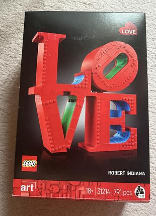 Оригінальний конструктор lego art 31214 love robert indiana, 791 деталей. продається у зібраному вигляді, стан хороший. 5