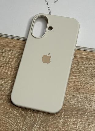 Силіконовий чохол на iphone 16, протиударний з мікрофіброю, молочний білий (antique white)