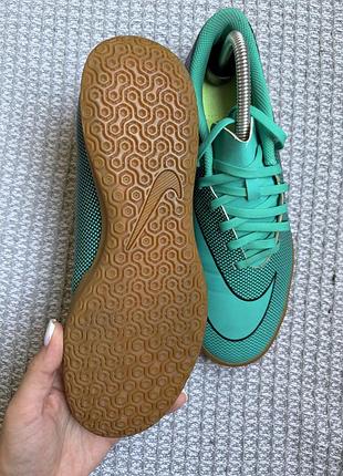 Футзалки  nike bravata 5
