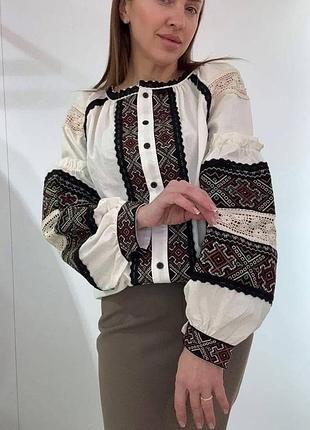 Вишита сорочка на пуговичках
