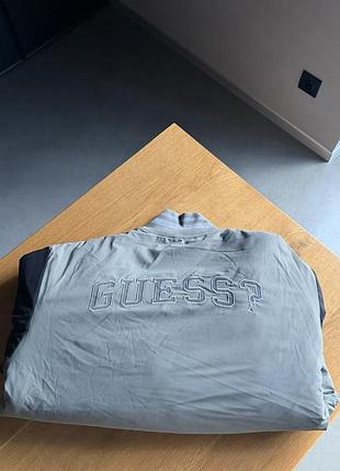 Бомбер guess 9
