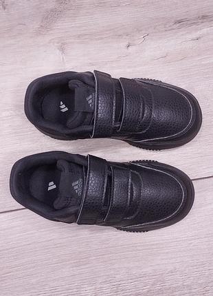 Кроссовки adidas 26р 6