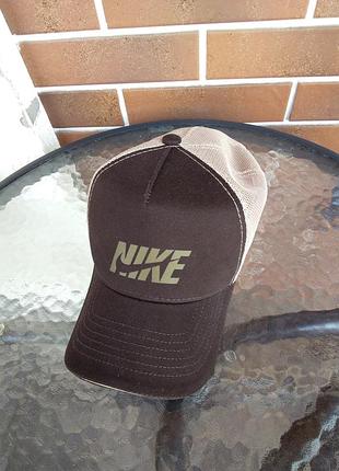 Кепка-тракер nike (коричнево-бежевая с сеткой), размер xl