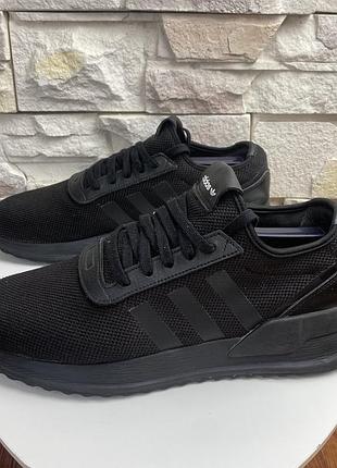 Оригінальні кросівки  adidas u_path x