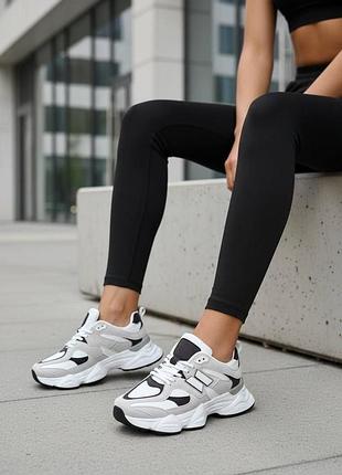 W771
сірі жіночі кросівки замшеві спортивні кроси на масивній підошві демісезонні на осінь