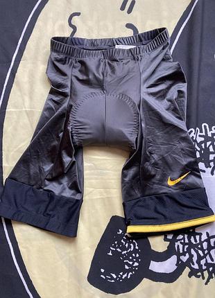 Велосипедки з памперсом nike.
