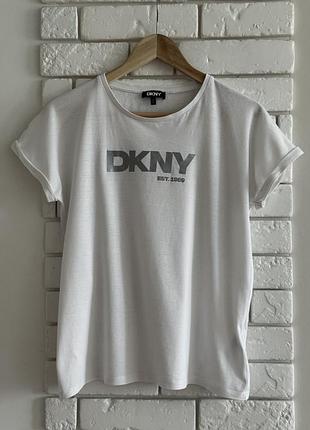 Футболка dkny  розмір sm