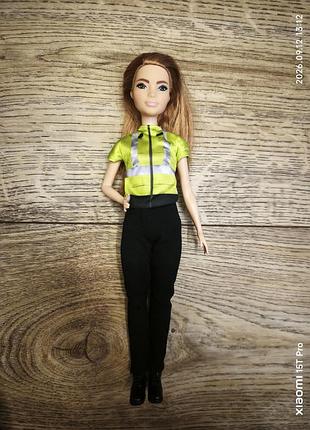 Кукла barbie paramedic из серии you can be anything барби фельдшер