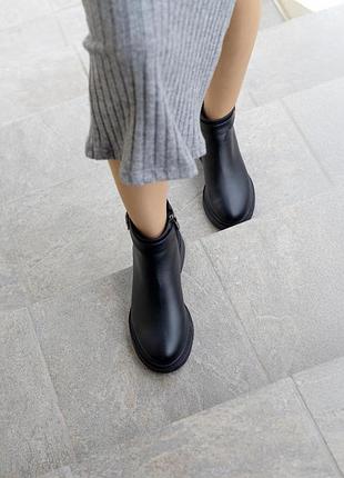 Черевики чорного кольору з натуральної шкіри байка 7