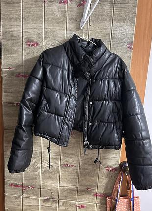 Куртка bershka розмір s