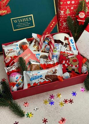 Дитячий подарунковий бокс із солодощами kinder 20*20*10