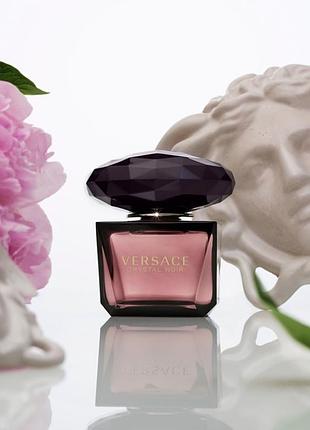 Жіночий парфюм versace crystal noir edp
