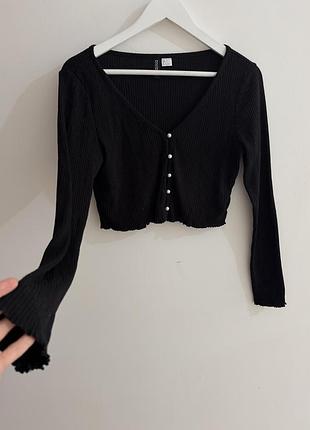 Кофта вкорочена на гудзиках бренду h&m 🖤