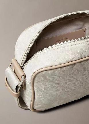 Сумка calvin klein all day logo jacquard camera bag 2