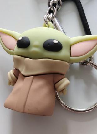 Брелок йода «мандалорець» star wars, primark disney, новий 250 грн.-1 шт.