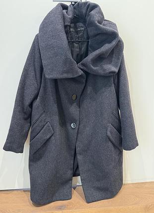 Пальто шерстяне класичне zara з великим коміром