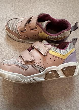 Кросівки geox