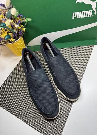 Оригінальні шкіряні нові лофери clarks