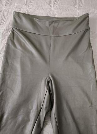 Брюки из экокожи 6