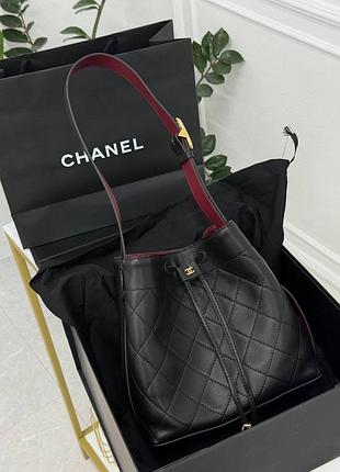 Chanel сумка мішечок чорна з бордо на плече
