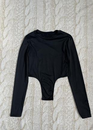 Чорний кроп топ з довгим рукавом xs/s shein