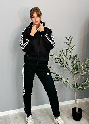 Жіночий зимовий спортивний костюм adidas чорний з капюшоном на блискавці комплект адідас на флісі (b)