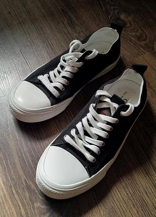 Кеди guess