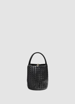 🤍 kaia bag black/gold 17 х 20 х 17 cм
