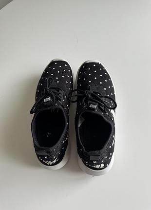 Кросівки nike juvenate print 39 5