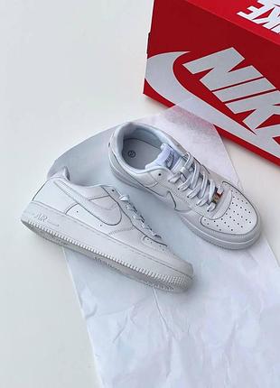 Жіночі кросівки nike air force білі кеди найк аір форс шкіряні весняні осінні (b)