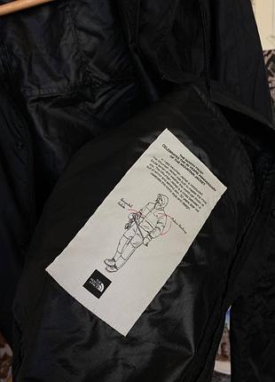 Легка куртка the north face 5