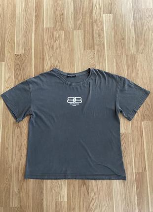 Футболка balenciaga