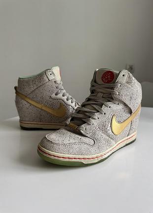 Кросівки на прихованій танкетці nike 38.5р